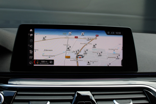 BMW 5 Serie 530e iPerformance High Executive | DEALER ONDR | 360 | HUD | DODE HOEK | SFEERVERLICHTING |