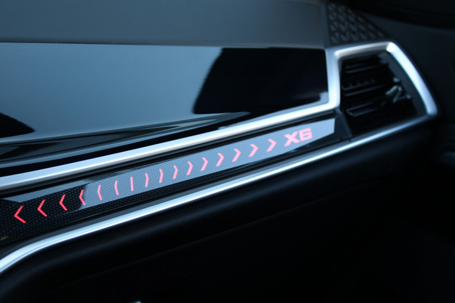 BMW X6 xDrive40i M-SPORT | PANO | MEMORY | SKY LOUNGE | LED | SFEER | BEKERVERKOELING |