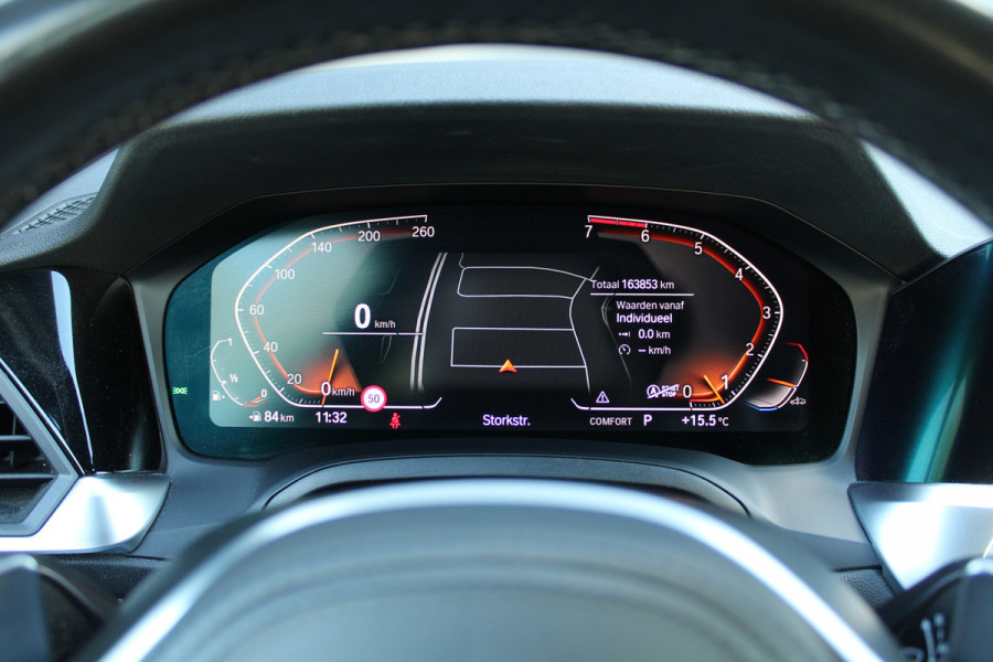 BMW 3 Serie Touring 320i High Executive Edition | NAP | M-SPORT | HUD | LEDER | CAMERA | TREKHAAK | LED | TANZANITE BLUE |