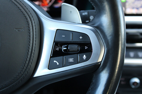 BMW 3 Serie Touring 320i High Executive Edition | NAP | M-SPORT | HUD | LEDER | CAMERA | TREKHAAK | LED | TANZANITE BLUE |