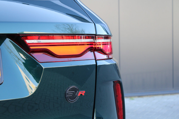 Jaguar F-Pace 5.0 V8 S/C AWD SVR | UNIEK! | DEALER OND | HUD | 360 | STOELKOELING | ELEK TREKHAAK | MERIDIAN | Jaguar F-Pace 5.0 V8 S/C AWD SVR | UNIEK! | DEALER OND | HUD | 360 | STOELKOELING | ELEK TREKHAAK | MERIDIAN |