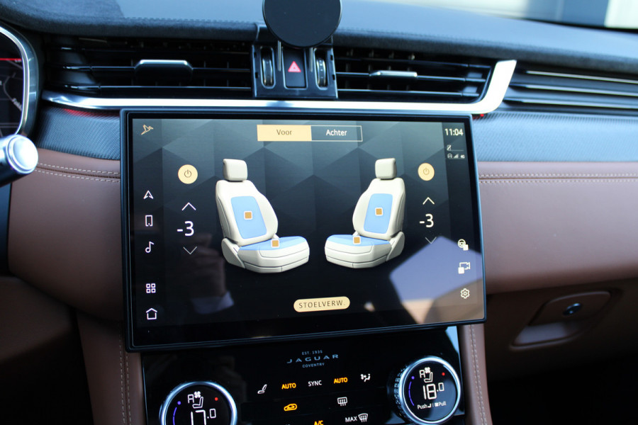 Jaguar F-Pace 5.0 V8 S/C AWD SVR | UNIEK! | DEALER OND | HUD | 360 | STOELKOELING | ELEK TREKHAAK | MERIDIAN | Jaguar F-Pace 5.0 V8 S/C AWD SVR | UNIEK! | DEALER OND | HUD | 360 | STOELKOELING | ELEK TREKHAAK | MERIDIAN |