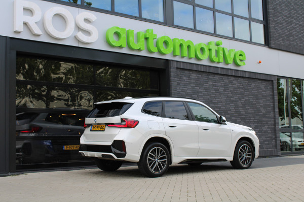BMW X1 sDrive18i | M-SPORT | KEYLESS | CARPLAY | CAMERA | SFEER | LED | ELEK KOFFERKLEP | 18 INCH |