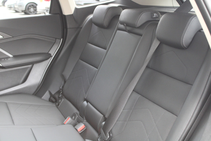 BMW X1 sDrive18i | M-SPORT | KEYLESS | CARPLAY | CAMERA | SFEER | LED | ELEK KOFFERKLEP | 18 INCH |