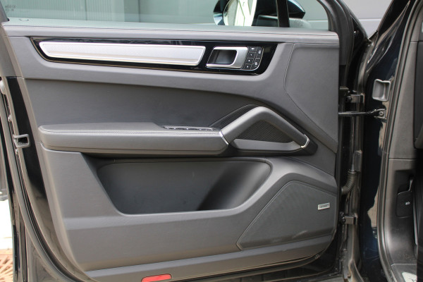 Porsche Cayenne Coupé 3.0 E-Hybrid Platinum Edition | BOSE | MEMORY | 360 | KEYLESS | ELEK TREKHAAK | DODE HOEK | Porsche Cayenne Coupé 3.0 E-Hybrid Platinum Edition | BOSE | MEMORY | 360 | KEYLESS | ELEK TREKHAAK | DODE HOEK |