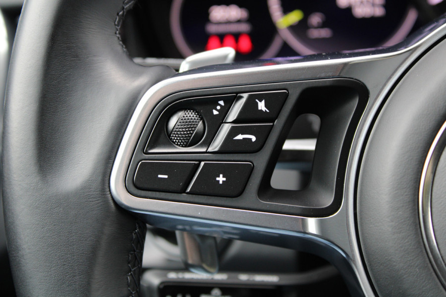 Porsche Cayenne Coupé 3.0 E-Hybrid Platinum Edition | BOSE | MEMORY | 360 | KEYLESS | ELEK TREKHAAK | DODE HOEK | Porsche Cayenne Coupé 3.0 E-Hybrid Platinum Edition | BOSE | MEMORY | 360 | KEYLESS | ELEK TREKHAAK | DODE HOEK |