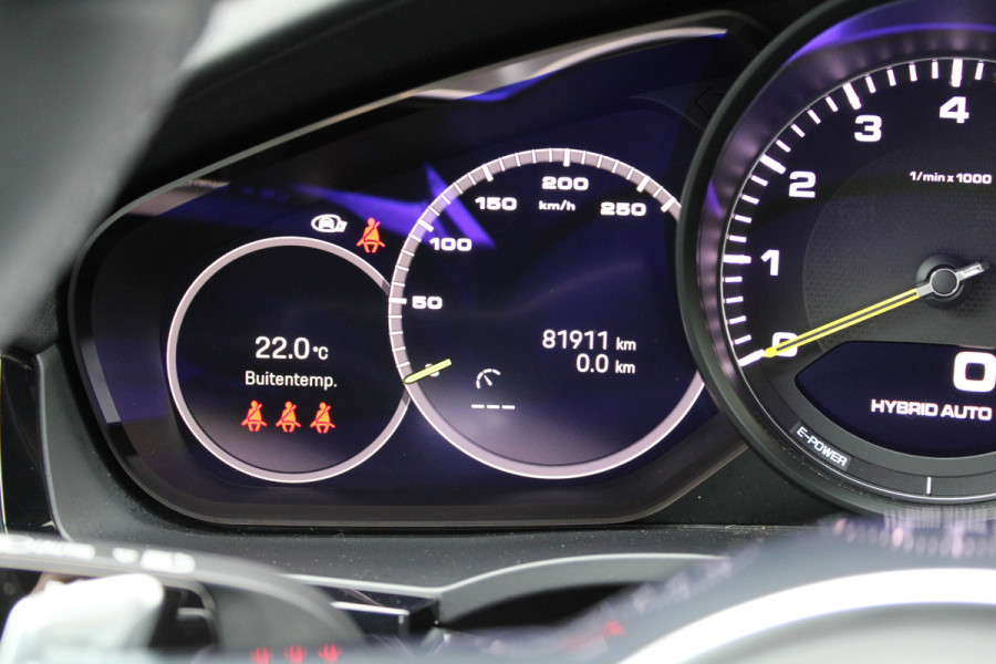 Porsche Cayenne Coupé 3.0 E-Hybrid Platinum Edition | BOSE | MEMORY | 360 | KEYLESS | ELEK TREKHAAK | DODE HOEK | Porsche Cayenne Coupé 3.0 E-Hybrid Platinum Edition | BOSE | MEMORY | 360 | KEYLESS | ELEK TREKHAAK | DODE HOEK |