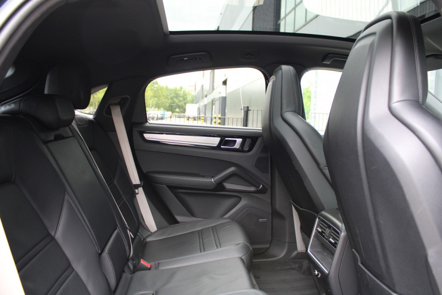 Porsche Cayenne Coupé 3.0 E-Hybrid Platinum Edition | BOSE | MEMORY | 360 | KEYLESS | ELEK TREKHAAK | DODE HOEK | Porsche Cayenne Coupé 3.0 E-Hybrid Platinum Edition | BOSE | MEMORY | 360 | KEYLESS | ELEK TREKHAAK | DODE HOEK |