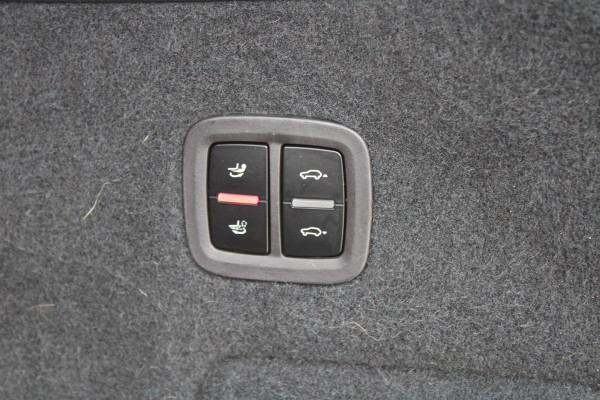 Porsche Cayenne Coupé 3.0 E-Hybrid Platinum Edition | BOSE | MEMORY | 360 | KEYLESS | ELEK TREKHAAK | DODE HOEK | Porsche Cayenne Coupé 3.0 E-Hybrid Platinum Edition | BOSE | MEMORY | 360 | KEYLESS | ELEK TREKHAAK | DODE HOEK |