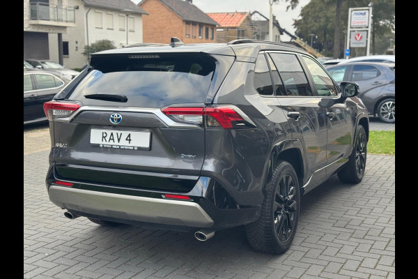 Toyota RAV4 2.5 Hybrid Bi-Tone Plus | JBL, Dodehoekherkenning, Parkeersensoren, Stoel + Stuurverwarming, 360 Camera Toyota RAV4 2.5 Hybrid Bi-Tone Plus | JBL, Dodehoekherkenning, Parkeersensoren, Stoel + Stuurverwarming, 360 Camera