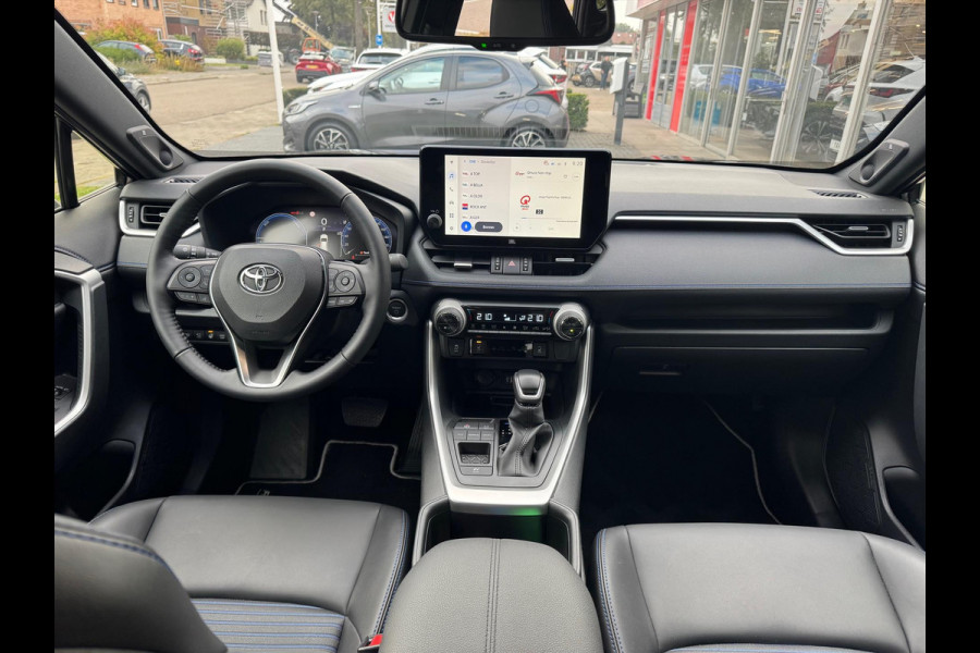 Toyota RAV4 2.5 Hybrid Bi-Tone Plus | JBL, Dodehoekherkenning, Parkeersensoren, Stoel + Stuurverwarming, 360 Camera Toyota RAV4 2.5 Hybrid Bi-Tone Plus | JBL, Dodehoekherkenning, Parkeersensoren, Stoel + Stuurverwarming, 360 Camera