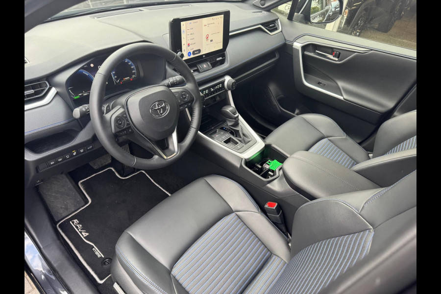 Toyota RAV4 2.5 Hybrid Bi-Tone Plus | JBL, Dodehoekherkenning, Parkeersensoren, Stoel + Stuurverwarming, 360 Camera Toyota RAV4 2.5 Hybrid Bi-Tone Plus | JBL, Dodehoekherkenning, Parkeersensoren, Stoel + Stuurverwarming, 360 Camera