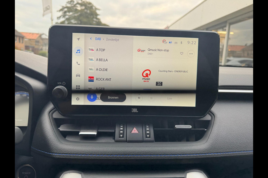 Toyota RAV4 2.5 Hybrid Bi-Tone Plus | JBL, Dodehoekherkenning, Parkeersensoren, Stoel + Stuurverwarming, 360 Camera Toyota RAV4 2.5 Hybrid Bi-Tone Plus | JBL, Dodehoekherkenning, Parkeersensoren, Stoel + Stuurverwarming, 360 Camera
