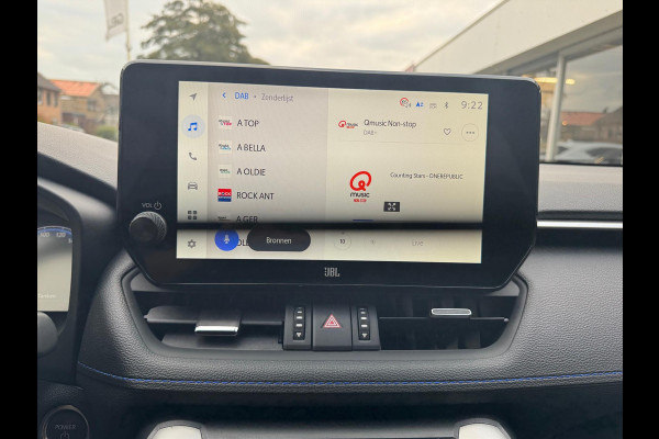 Toyota RAV4 2.5 Hybrid Bi-Tone Plus | JBL, Dodehoekherkenning, Parkeersensoren, Stoel + Stuurverwarming, 360 Camera Toyota RAV4 2.5 Hybrid Bi-Tone Plus | JBL, Dodehoekherkenning, Parkeersensoren, Stoel + Stuurverwarming, 360 Camera