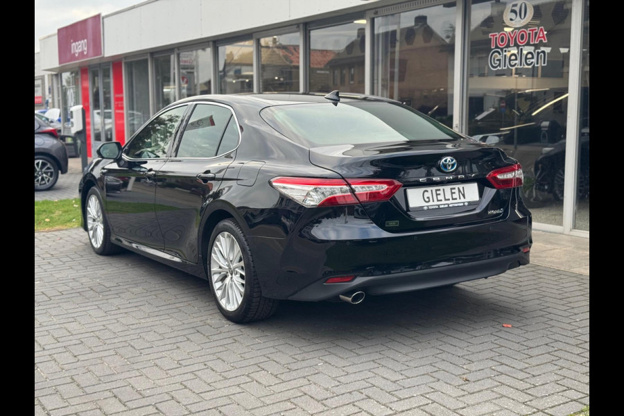 Toyota Camry 2.5 Hybrid Executive | Leer, Stoelverwarming, Elektrische achterklep, Dodehoekherkenning, Parkeersensoren, 18 inch, Keyless