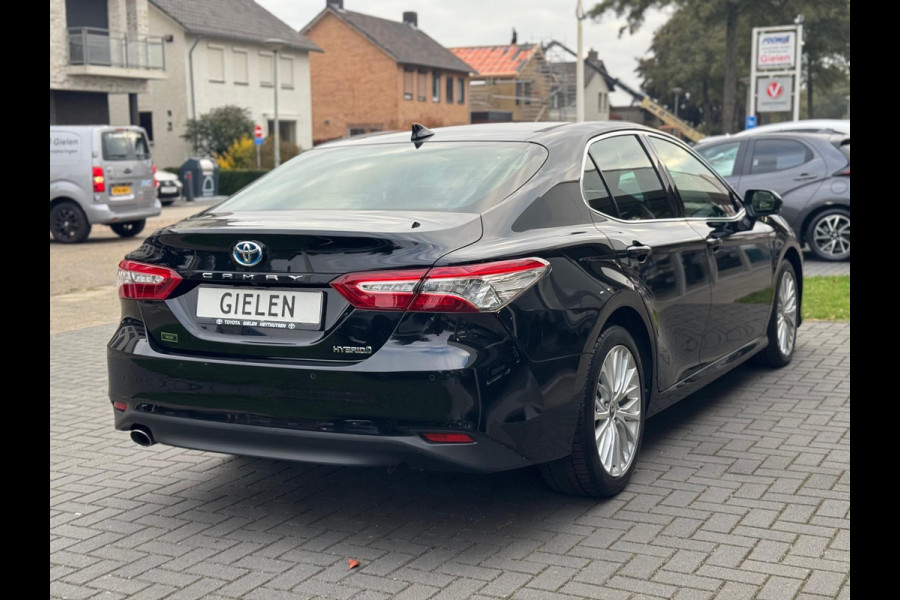 Toyota Camry 2.5 Hybrid Executive | Leer, Stoelverwarming, Elektrische achterklep, Dodehoekherkenning, Parkeersensoren, 18 inch, Keyless