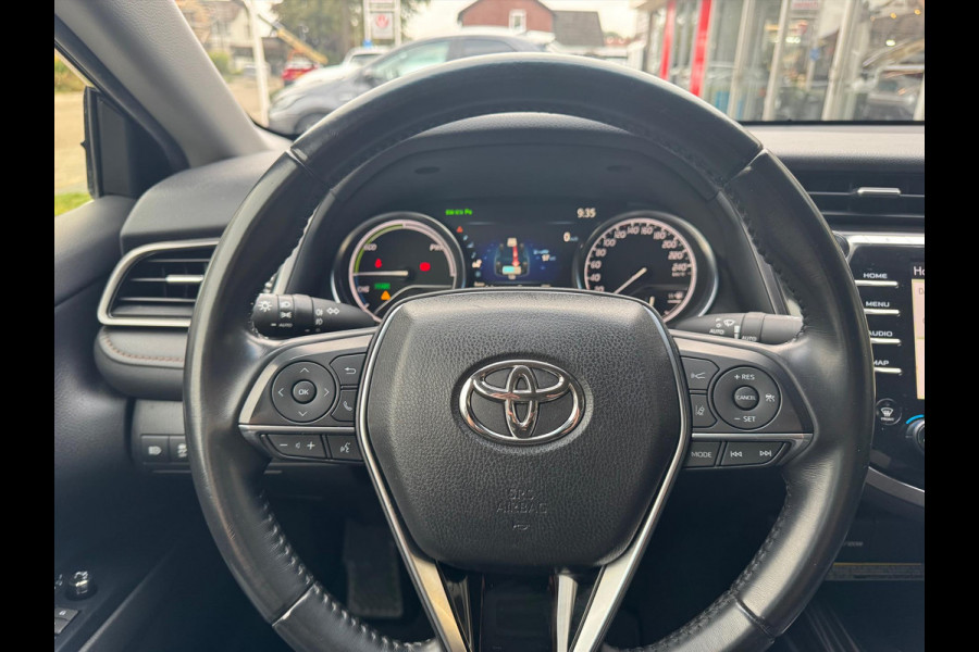 Toyota Camry 2.5 Hybrid Executive | Leer, Stoelverwarming, Elektrische achterklep, Dodehoekherkenning, Parkeersensoren, 18 inch, Keyless
