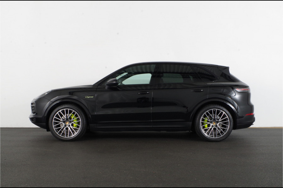 Porsche Cayenne 3.0 E-Hybrid Platinum Edition > 463pk/Pano./Chrono Sport/RS Spyder 21inch/Active Suspension