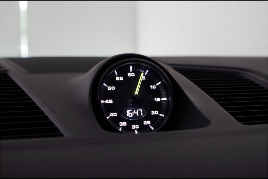 Porsche Cayenne 3.0 E-Hybrid Platinum Edition > 463pk/Pano./Chrono Sport/RS Spyder 21inch/Active Suspension