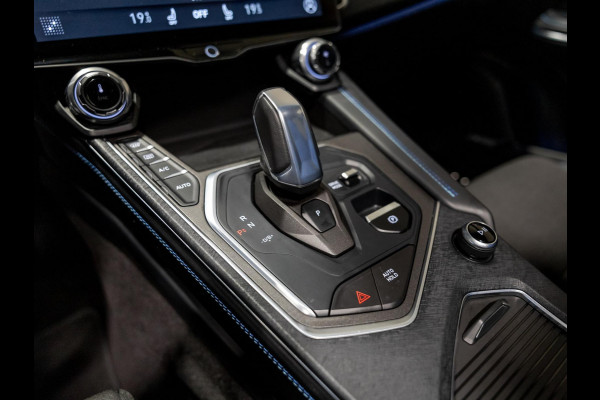 Lynk & Co 01 1.5 / 261pk / Blackstyle