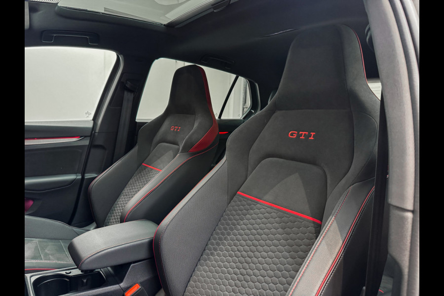 Volkswagen Golf 2.0 TSI GTI Clubsport IQ|Akrapovic|360camera||HUD|H/K|Panorama