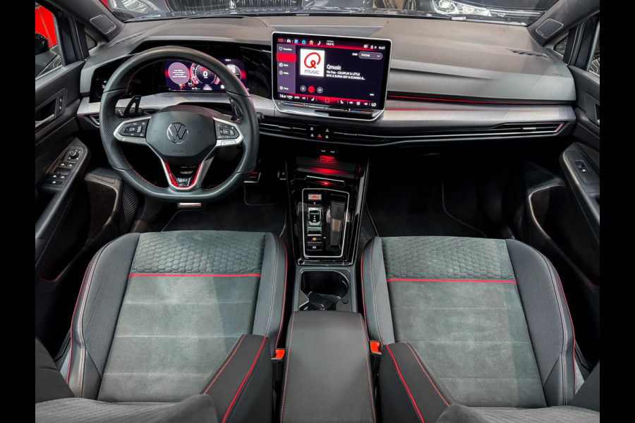 Volkswagen Golf 2.0 TSI GTI Clubsport IQ|Akrapovic|360camera||HUD|H/K|Panorama