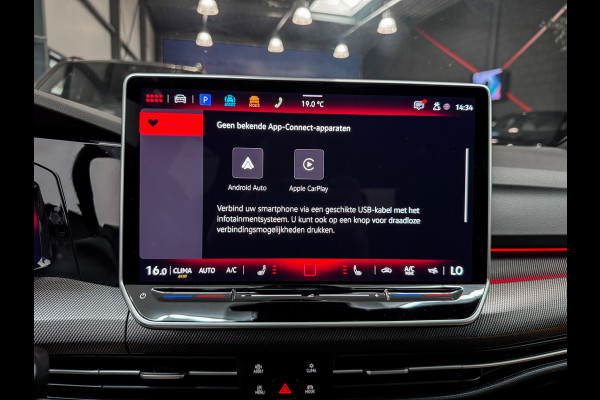 Volkswagen Golf 2.0 TSI GTI Clubsport IQ|Akrapovic|360camera||HUD|H/K|Panorama