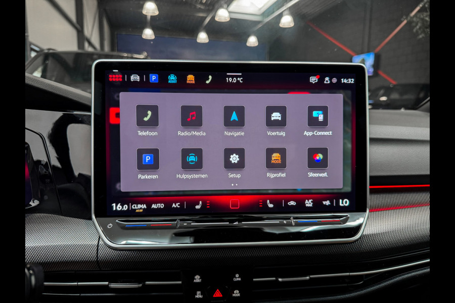 Volkswagen Golf 2.0 TSI GTI Clubsport IQ|Akrapovic|360camera||HUD|H/K|Panorama