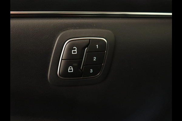 Ford Mustang Mach-E RWD 75 kWh | Leder | Stoelverwarming | 360 Camera | Adaptive cruise | B&O Sound | Stuurverwarming | Carplay | Navigatie Ford Mustang Mach-E RWD 75 kWh | Leder | Stoelverwarming | 360 Camera | Adaptive cruise | B&O Sound | Stuurverwarming | Carplay | Navigatie