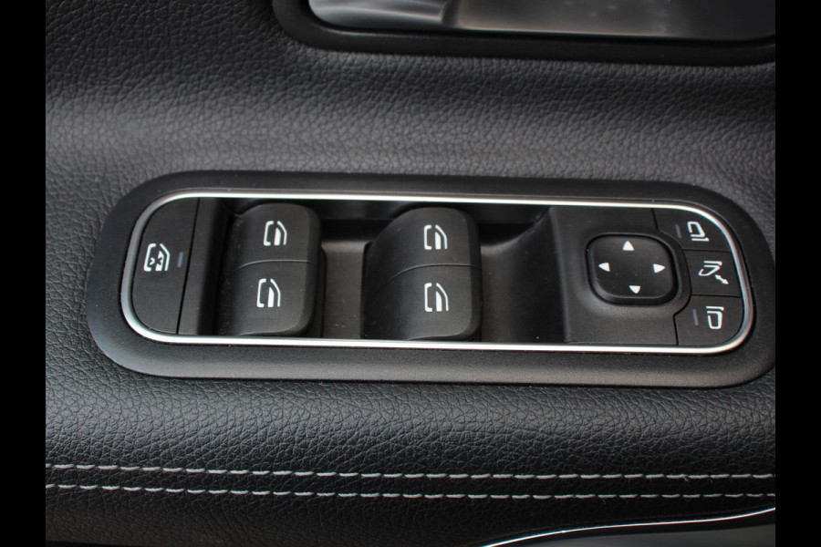 Mercedes-Benz A-Klasse 200 163pk DCT Progressive Navigatie Parkeersensoren Camera Cruise Control Stoelverwarming Ledverlichting Climate Control