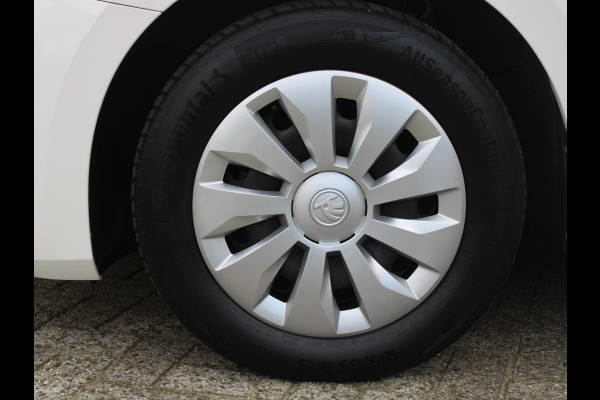 Škoda Fabia 1.0 TSI Ambition | APPLE CARPLAY |