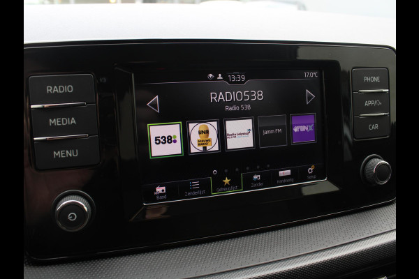 Škoda Fabia 1.0 TSI Ambition | APPLE CARPLAY |