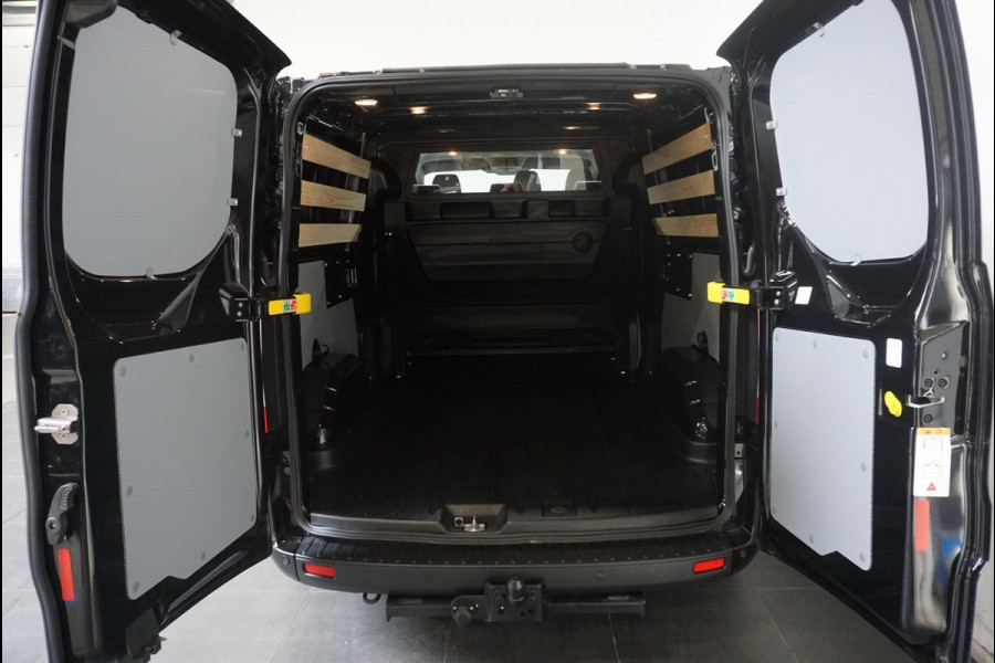 Ford Transit Custom 300 L2H1 Trend Dubbele Cabine Automaat Airco Navigatie Cruise control Camera Parkeersensoren Ford Transit Custom 300 L2H1 Trend Dubbele Cabine Automaat Airco Navigatie Cruise control Camera Parkeersensoren