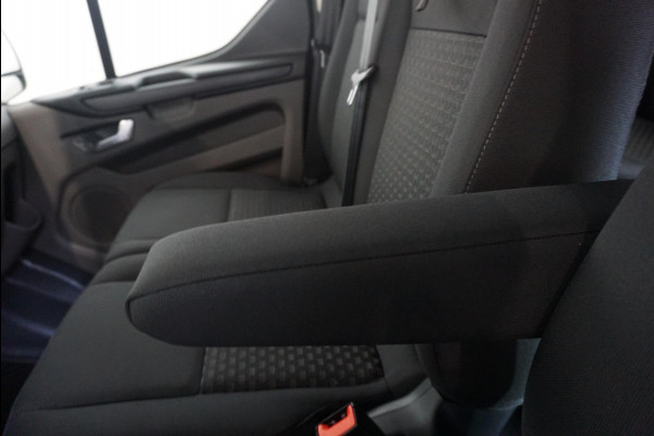 Ford Transit Custom 300 L2H1 Trend Dubbele Cabine Automaat Airco Navigatie Cruise control Camera Parkeersensoren Ford Transit Custom 300 L2H1 Trend Dubbele Cabine Automaat Airco Navigatie Cruise control Camera Parkeersensoren