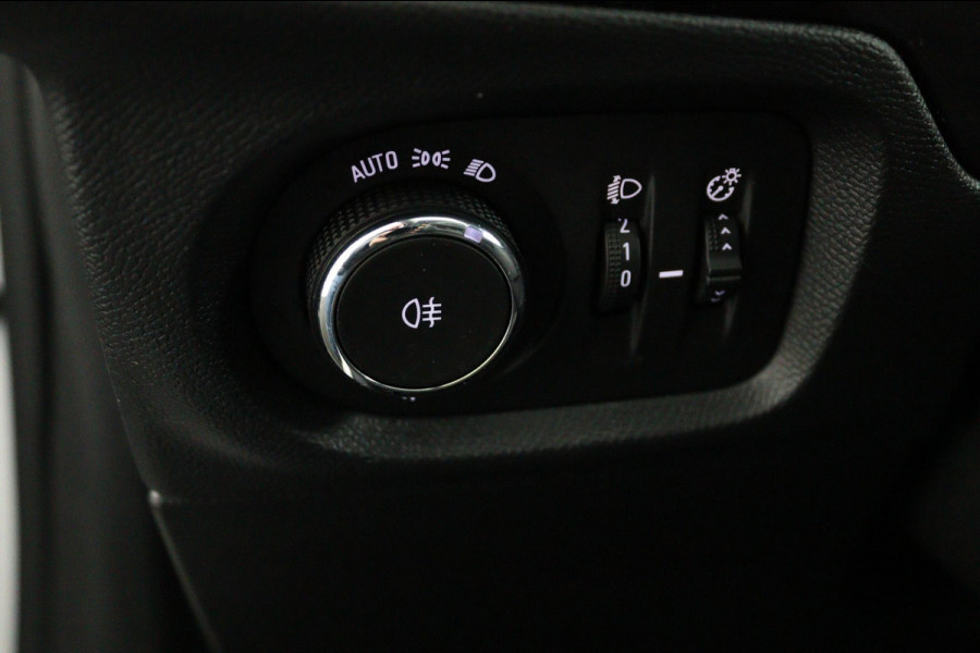 Opel CORSA-E Edition 50 kWh*3FASE*CRUISE*ECC*NAVI*CARPLAY* Opel CORSA-E Edition 50 kWh*3FASE*CRUISE*ECC*NAVI*CARPLAY*