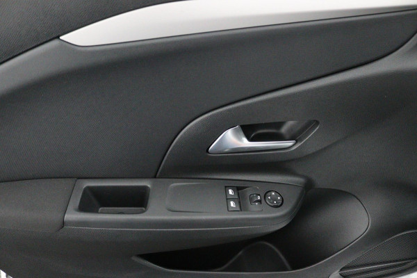 Opel CORSA-E Edition 50 kWh*3FASE*CRUISE*ECC*NAVI*CARPLAY* Opel CORSA-E Edition 50 kWh*3FASE*CRUISE*ECC*NAVI*CARPLAY*