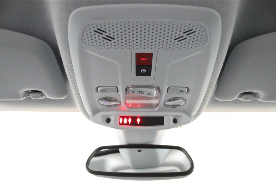 Opel CORSA-E Edition 50 kWh*3FASE*CRUISE*ECC*NAVI*CARPLAY* Opel CORSA-E Edition 50 kWh*3FASE*CRUISE*ECC*NAVI*CARPLAY*