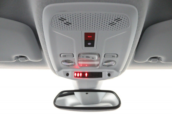 Opel CORSA-E Edition 50 kWh*3FASE*CRUISE*ECC*NAVI*CARPLAY* Opel CORSA-E Edition 50 kWh*3FASE*CRUISE*ECC*NAVI*CARPLAY*