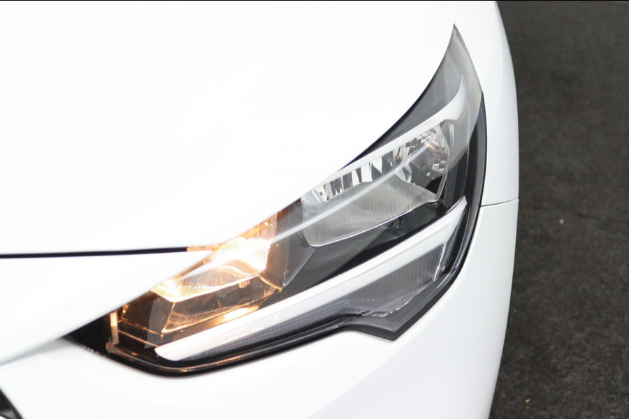 Opel CORSA-E Edition 50 kWh*3FASE*CRUISE*ECC*NAVI*CARPLAY* Opel CORSA-E Edition 50 kWh*3FASE*CRUISE*ECC*NAVI*CARPLAY*