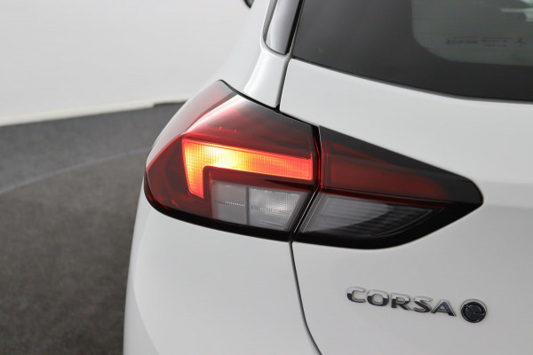 Opel CORSA-E Edition 50 kWh*3FASE*CRUISE*ECC*NAVI*CARPLAY* Opel CORSA-E Edition 50 kWh*3FASE*CRUISE*ECC*NAVI*CARPLAY*