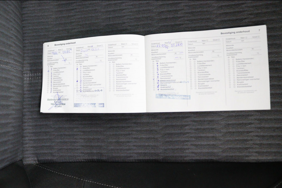 Opel CORSA-E Edition 50 kWh*3FASE*CRUISE*ECC*NAVI*CARPLAY* Opel CORSA-E Edition 50 kWh*3FASE*CRUISE*ECC*NAVI*CARPLAY*