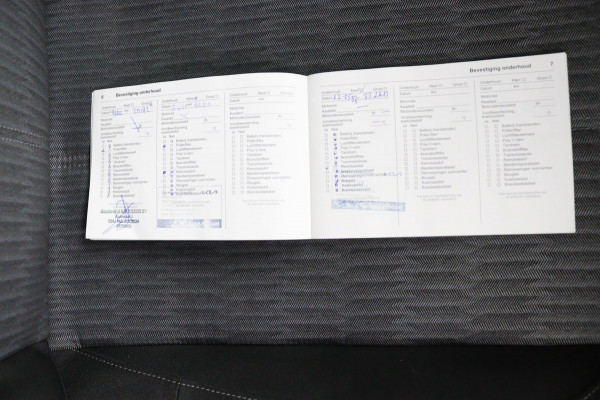 Opel CORSA-E Edition 50 kWh*3FASE*CRUISE*ECC*NAVI*CARPLAY* Opel CORSA-E Edition 50 kWh*3FASE*CRUISE*ECC*NAVI*CARPLAY*