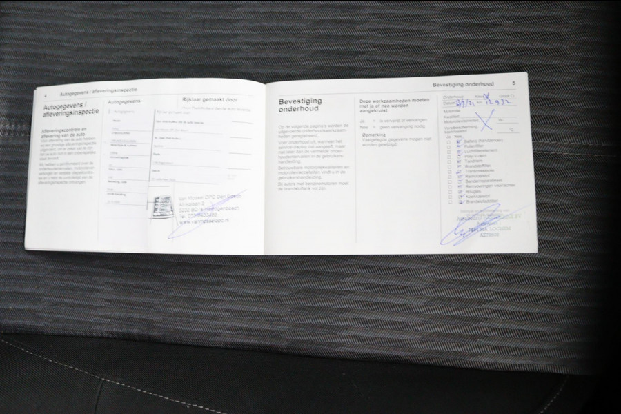 Opel CORSA-E Edition 50 kWh*3FASE*CRUISE*ECC*NAVI*CARPLAY* Opel CORSA-E Edition 50 kWh*3FASE*CRUISE*ECC*NAVI*CARPLAY*