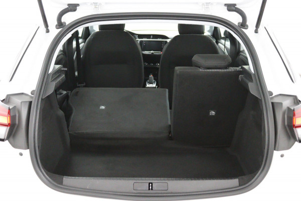 Opel CORSA-E Edition 50 kWh*3FASE*CRUISE*ECC*NAVI*CARPLAY* Opel CORSA-E Edition 50 kWh*3FASE*CRUISE*ECC*NAVI*CARPLAY*