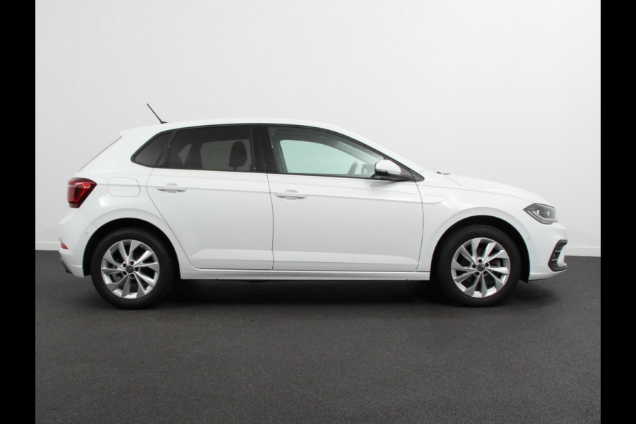 Volkswagen Polo 1.0 TSI 110pk DSG Style | Navigatie | LED | Adaptive cruise control | Apple carplay/ Android auto | Parkeersensoren | Verwarmde voorstoelen | Radio/ DAB | Lichtmetalen velgen