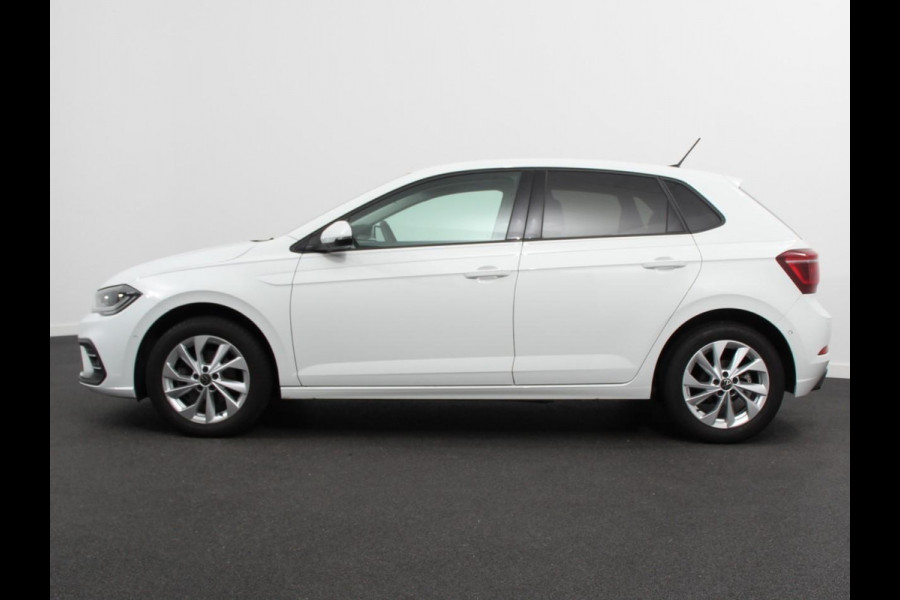 Volkswagen Polo 1.0 TSI 110pk DSG Style | Navigatie | LED | Adaptive cruise control | Apple carplay/ Android auto | Parkeersensoren | Verwarmde voorstoelen | Radio/ DAB | Lichtmetalen velgen