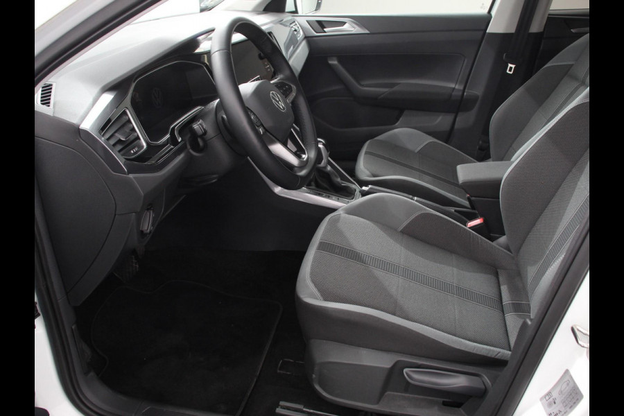 Volkswagen Polo 1.0 TSI 110pk DSG Style | Navigatie | LED | Adaptive cruise control | Apple carplay/ Android auto | Parkeersensoren | Verwarmde voorstoelen | Radio/ DAB | Lichtmetalen velgen