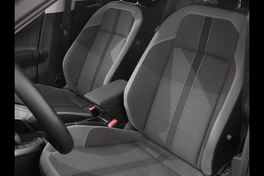 Volkswagen Polo 1.0 TSI 110pk DSG Style | Navigatie | LED | Adaptive cruise control | Apple carplay/ Android auto | Parkeersensoren | Verwarmde voorstoelen | Radio/ DAB | Lichtmetalen velgen