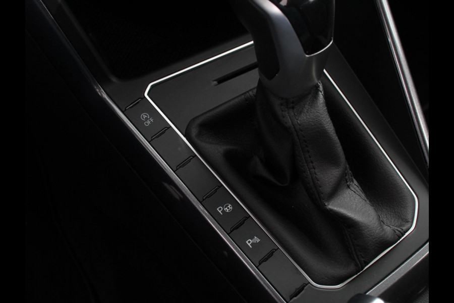 Volkswagen Polo 1.0 TSI 110pk DSG Style | Navigatie | LED | Adaptive cruise control | Apple carplay/ Android auto | Parkeersensoren | Verwarmde voorstoelen | Radio/ DAB | Lichtmetalen velgen
