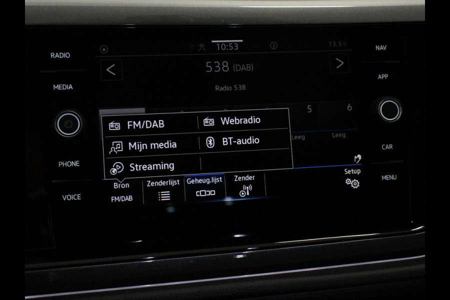 Volkswagen Polo 1.0 TSI 110pk DSG Style | Navigatie | LED | Adaptive cruise control | Apple carplay/ Android auto | Parkeersensoren | Verwarmde voorstoelen | Radio/ DAB | Lichtmetalen velgen